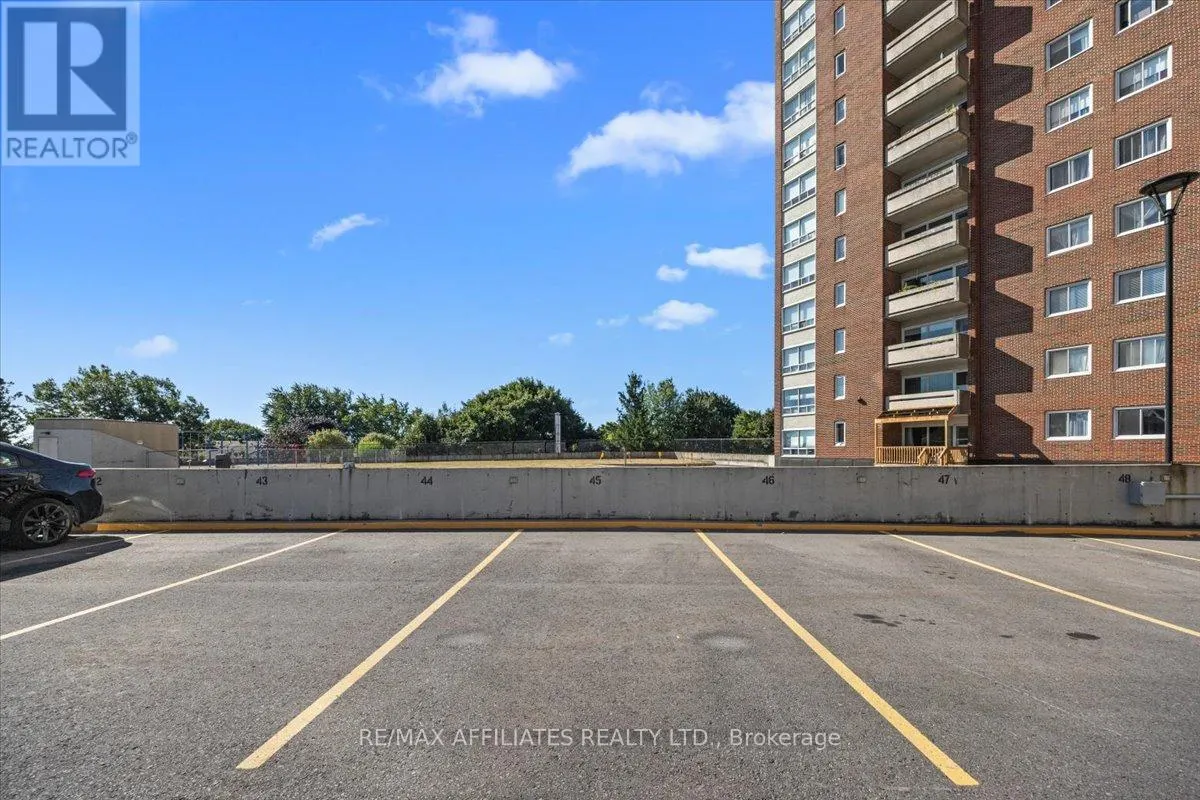 113 - 915 ELMSMERE ROAD