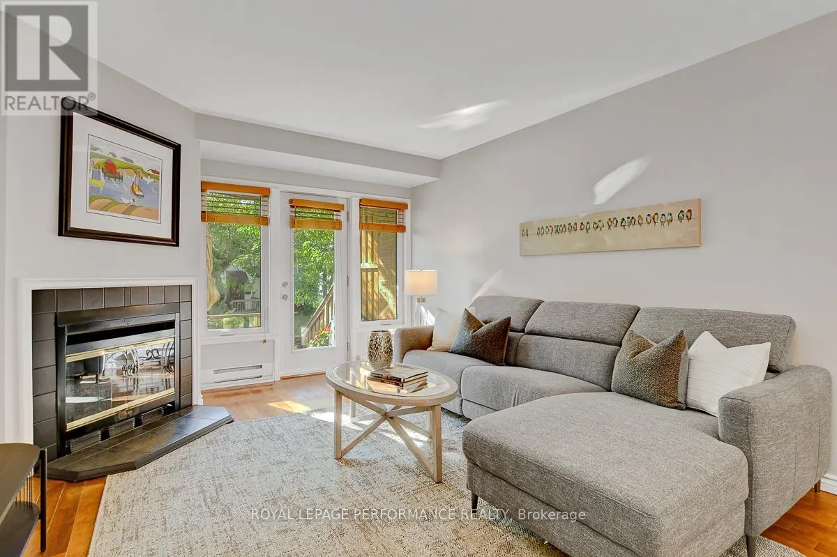 3 - 2 COLUMBUS AVENUE