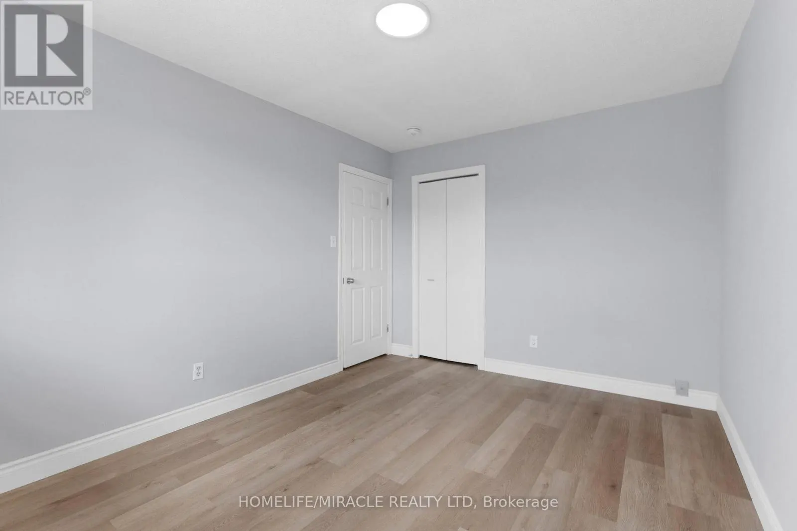 119 NICKOLAS CRESCENT