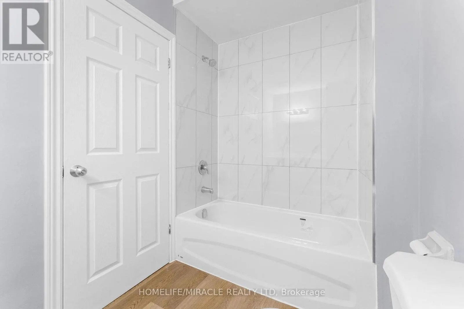 119 NICKOLAS CRESCENT