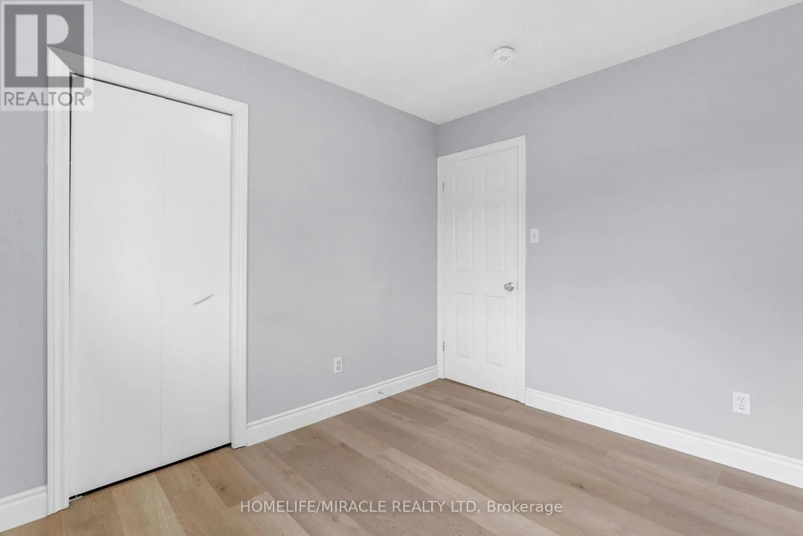 119 NICKOLAS CRESCENT