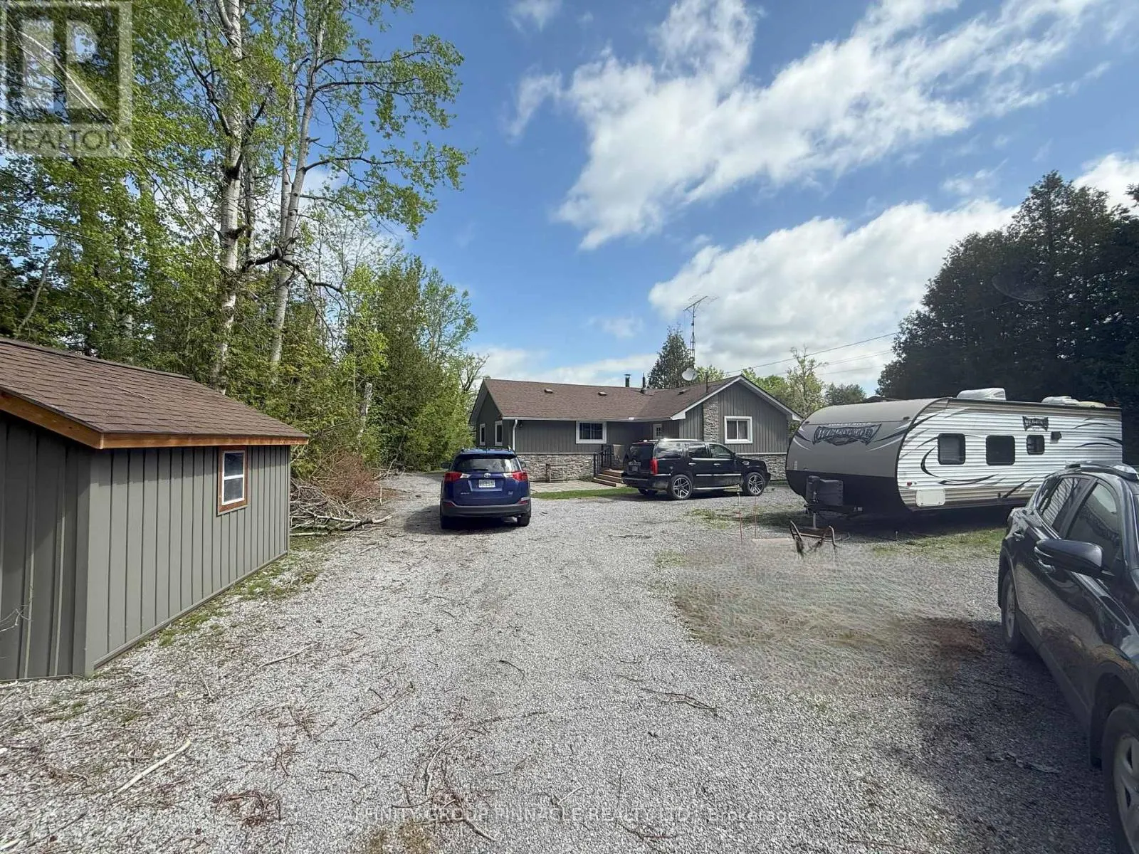 2473 SELWYN BAY LANE