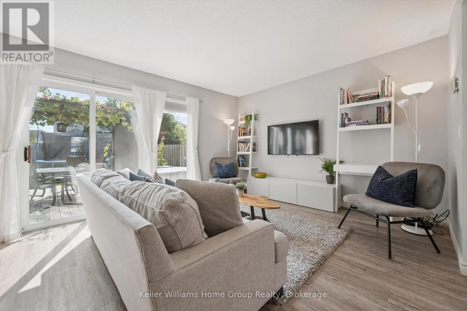 47 BUCKTHORN CRESCENT