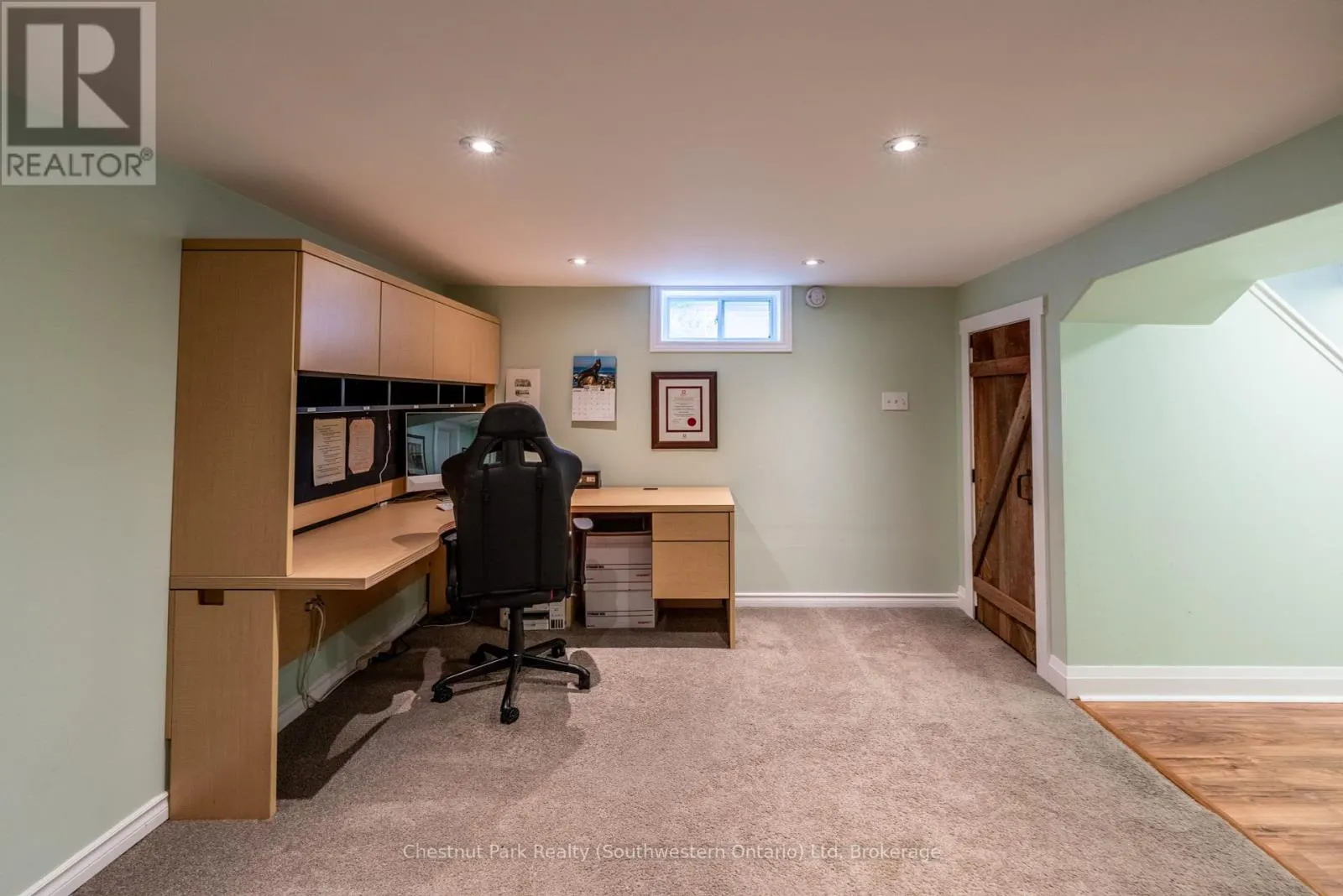 6 GOLDIE AVENUE