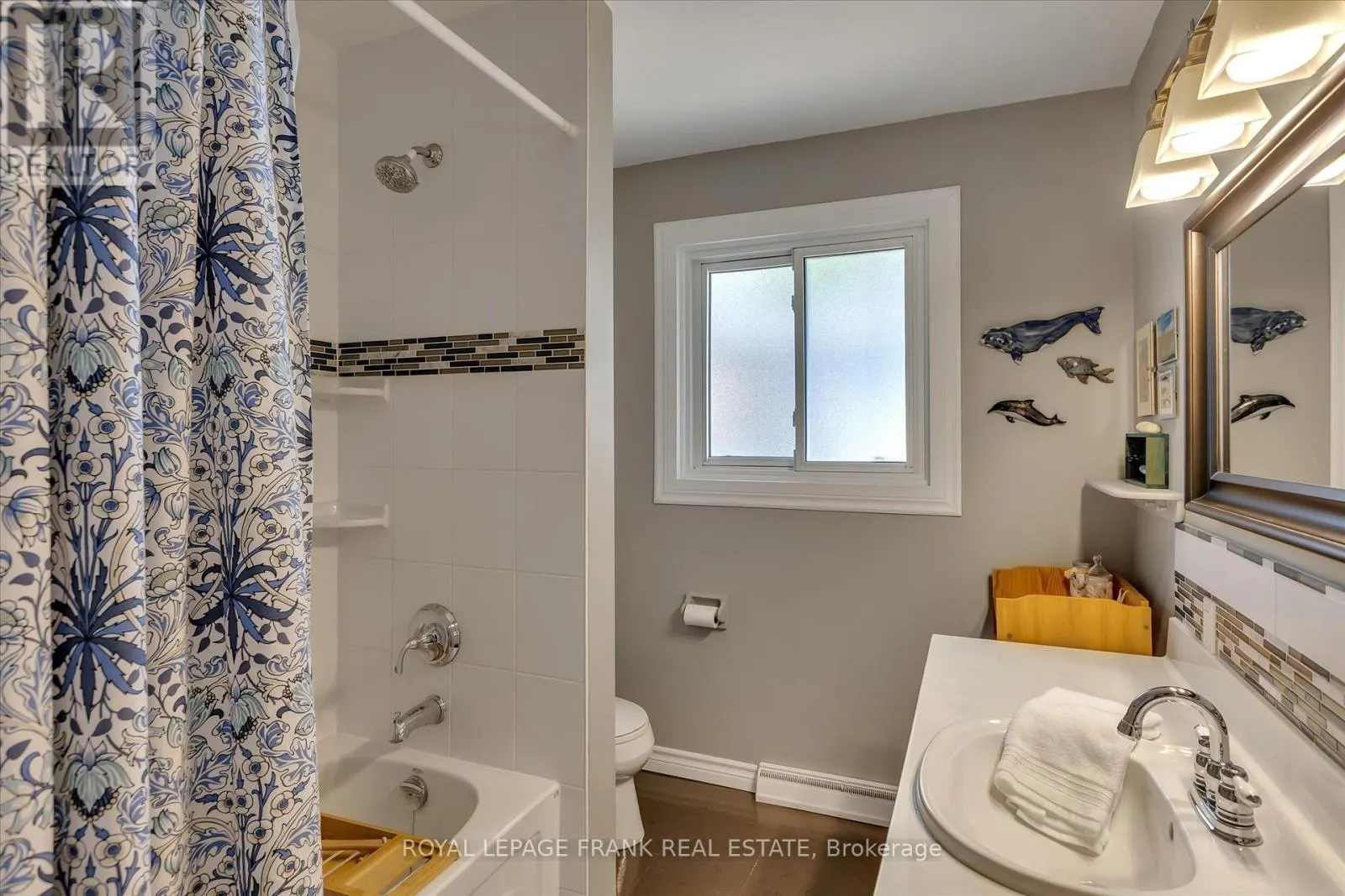 1289 ALGONQUIN BOULEVARD