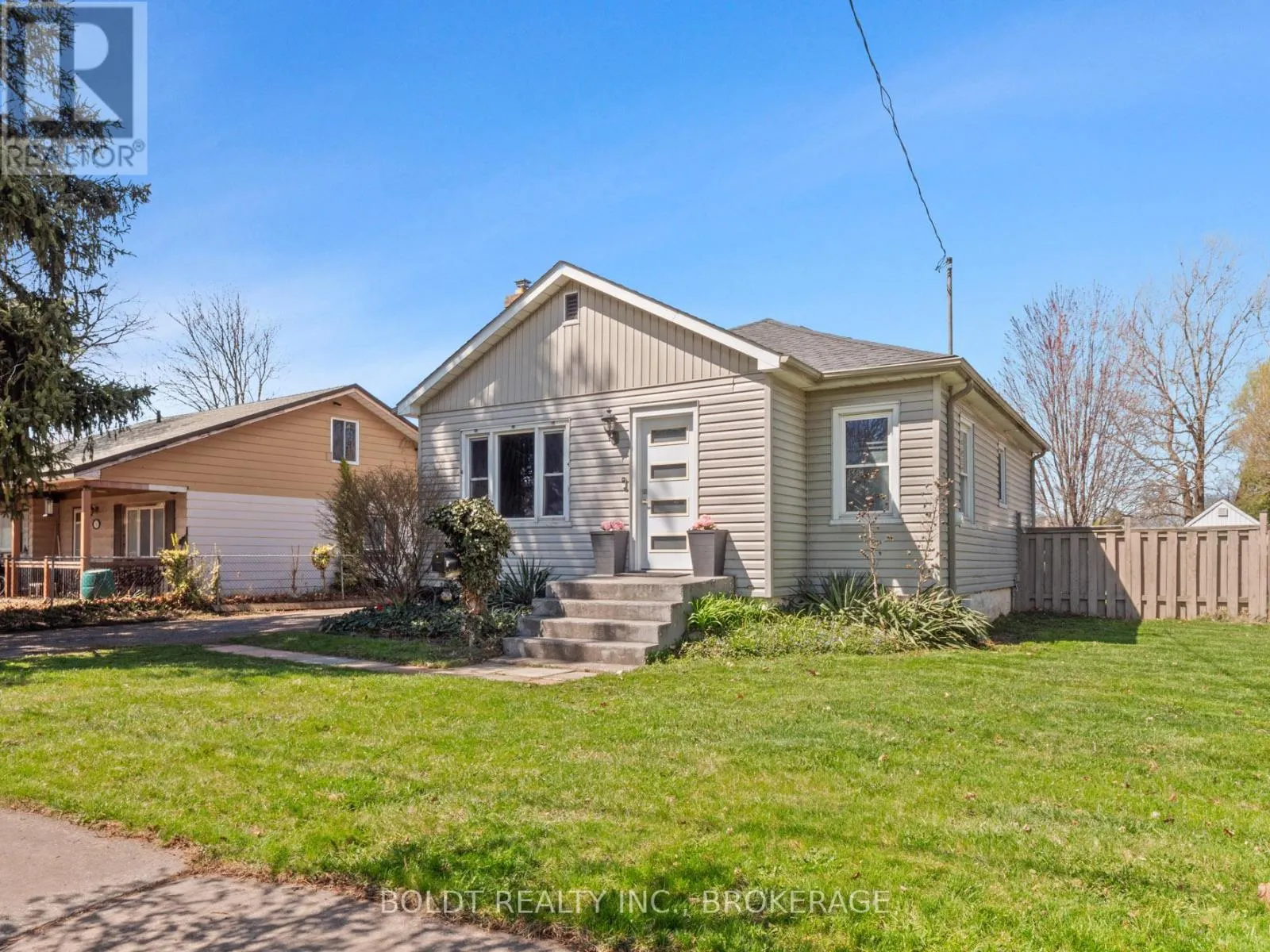11 EDWARD AVENUE
