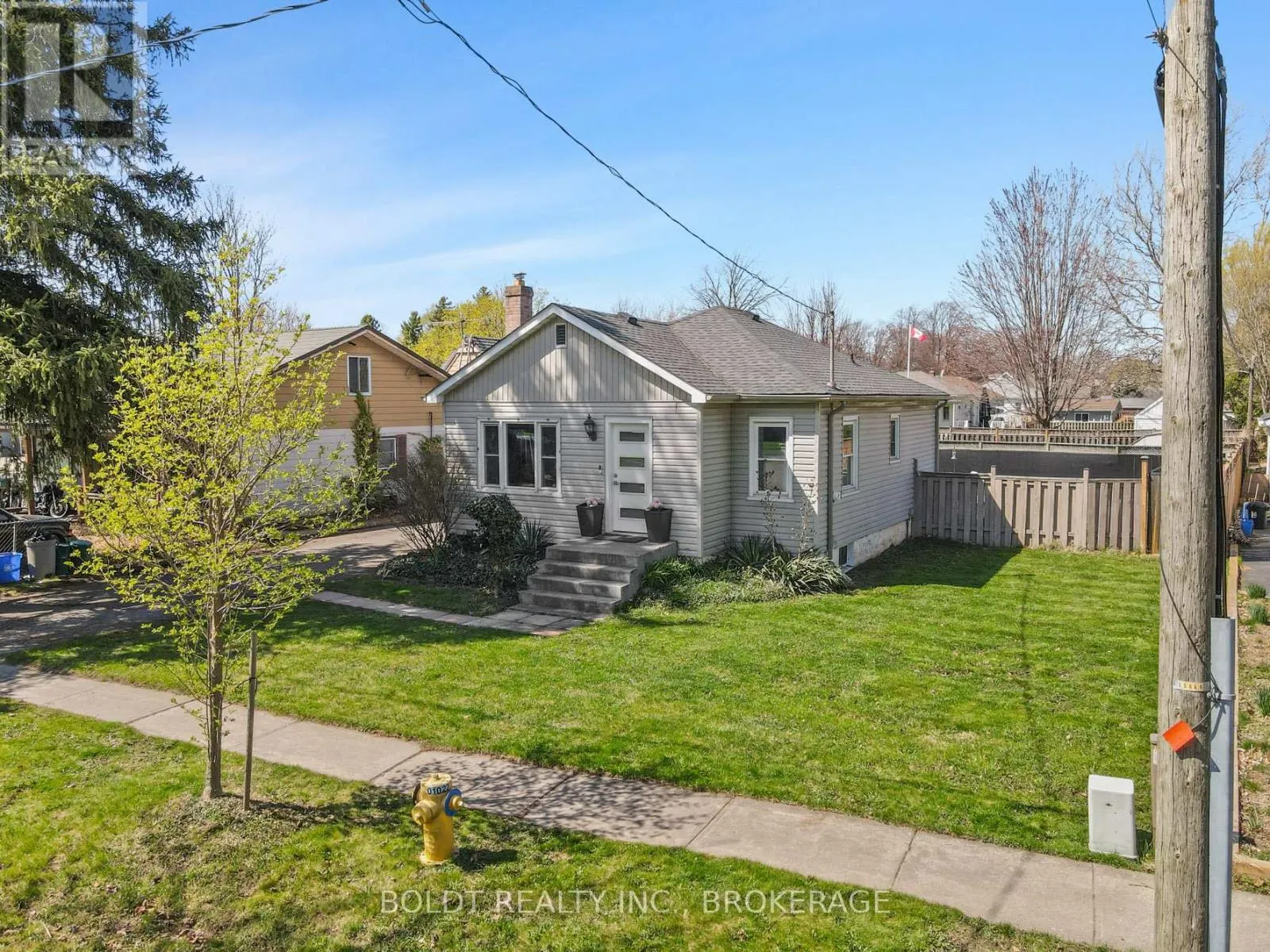 11 EDWARD AVENUE