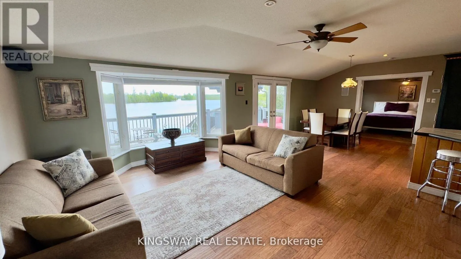18 MITCHELLVIEW ROAD