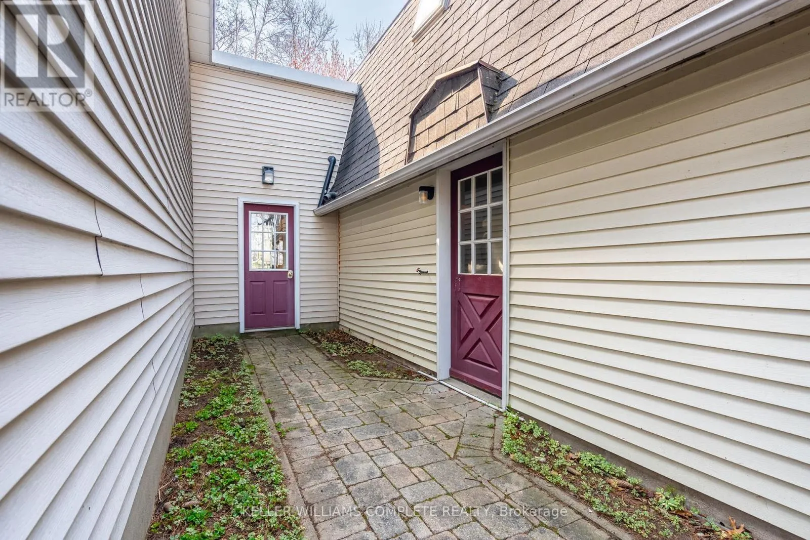 50 HENLEY DRIVE