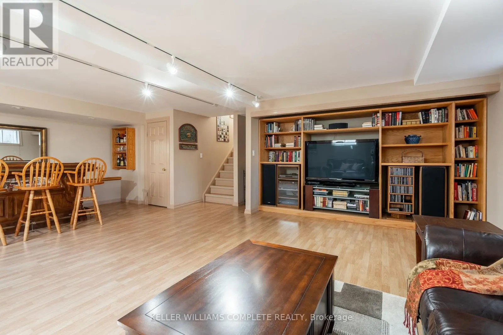 50 HENLEY DRIVE