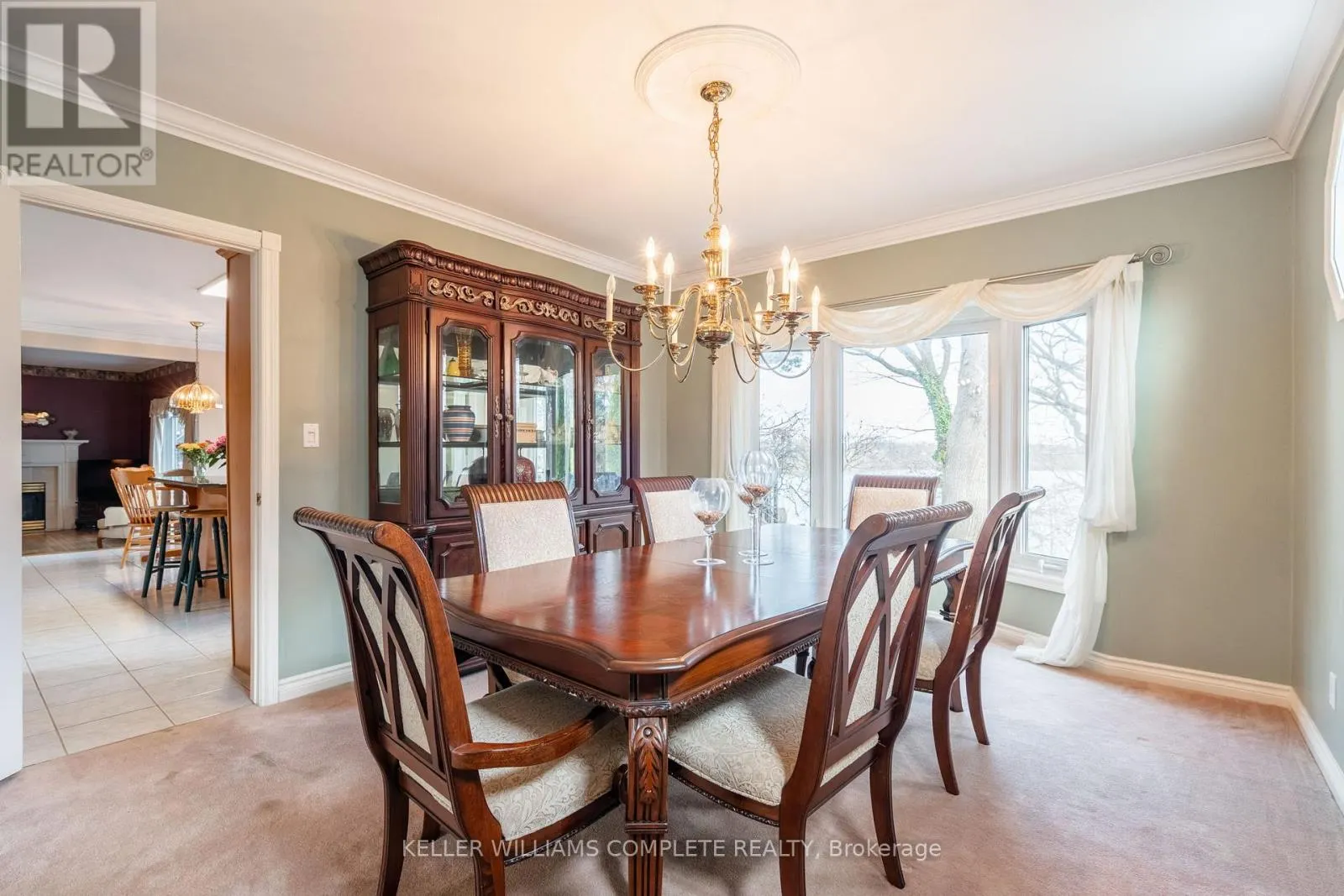 50 HENLEY DRIVE