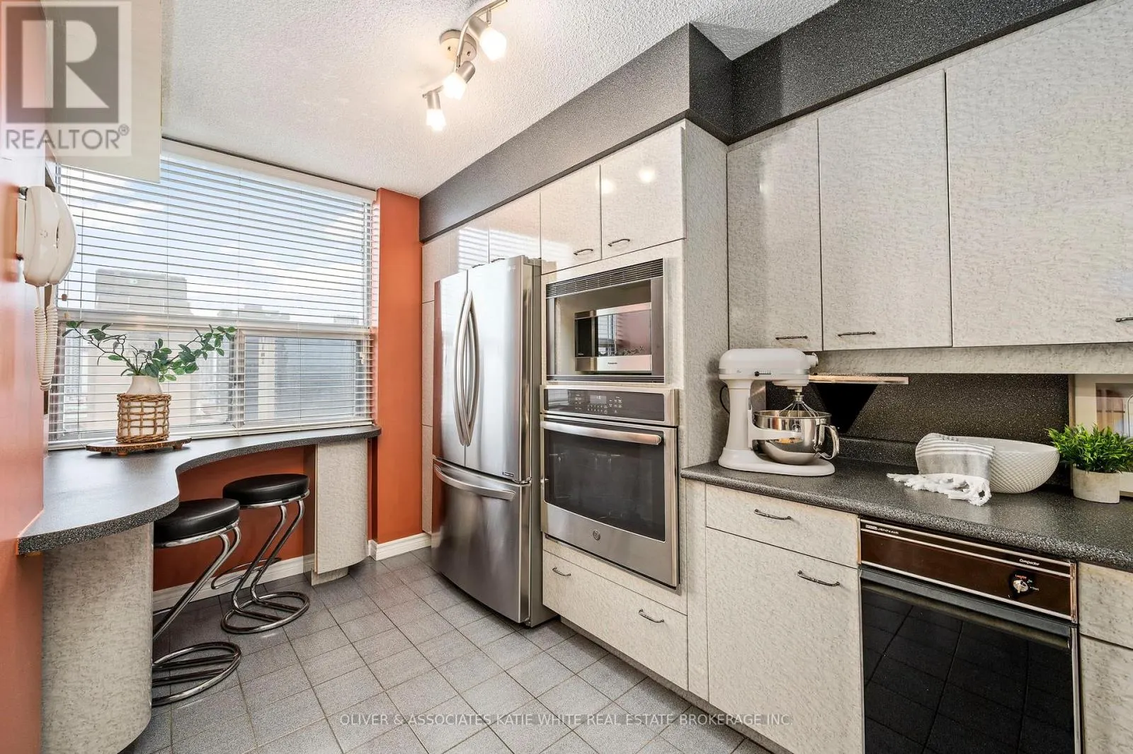 1507 - 380 KING STREET, #1507
