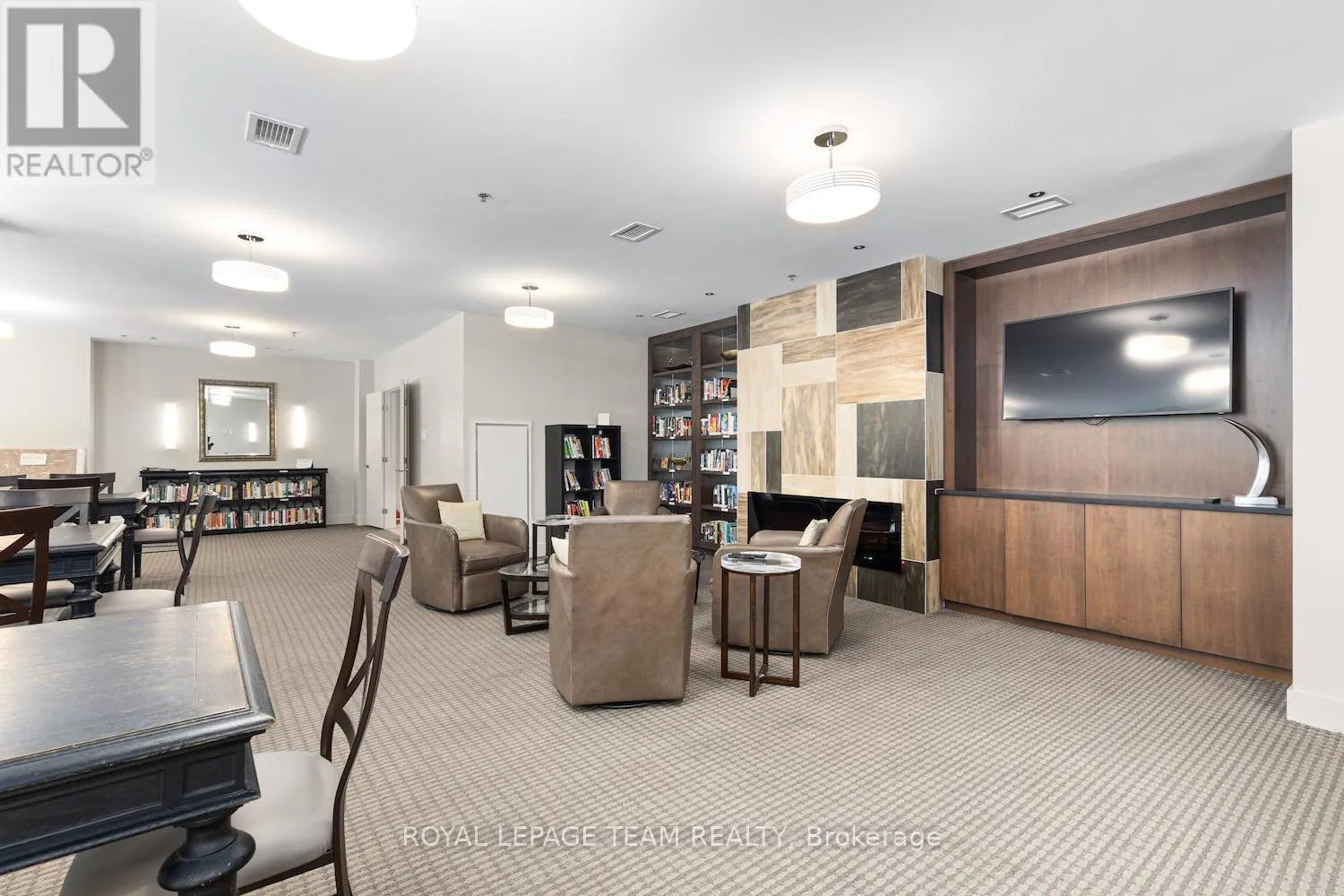 502 - 108 RICHMOND ROAD