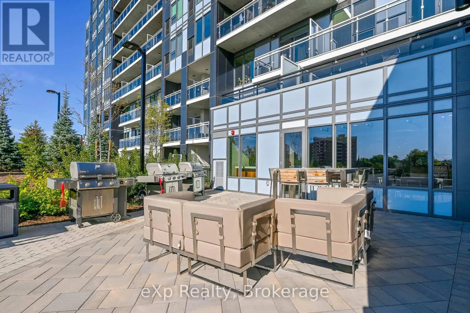 804 - 63 ARTHUR STREET S, #804
