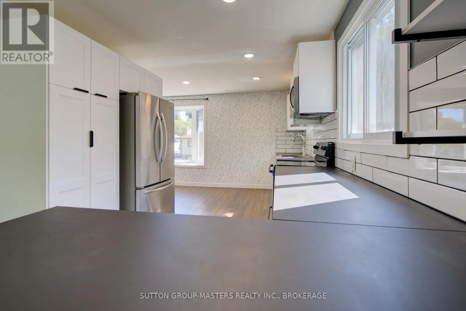 846 SANDRINGHAM PLACE