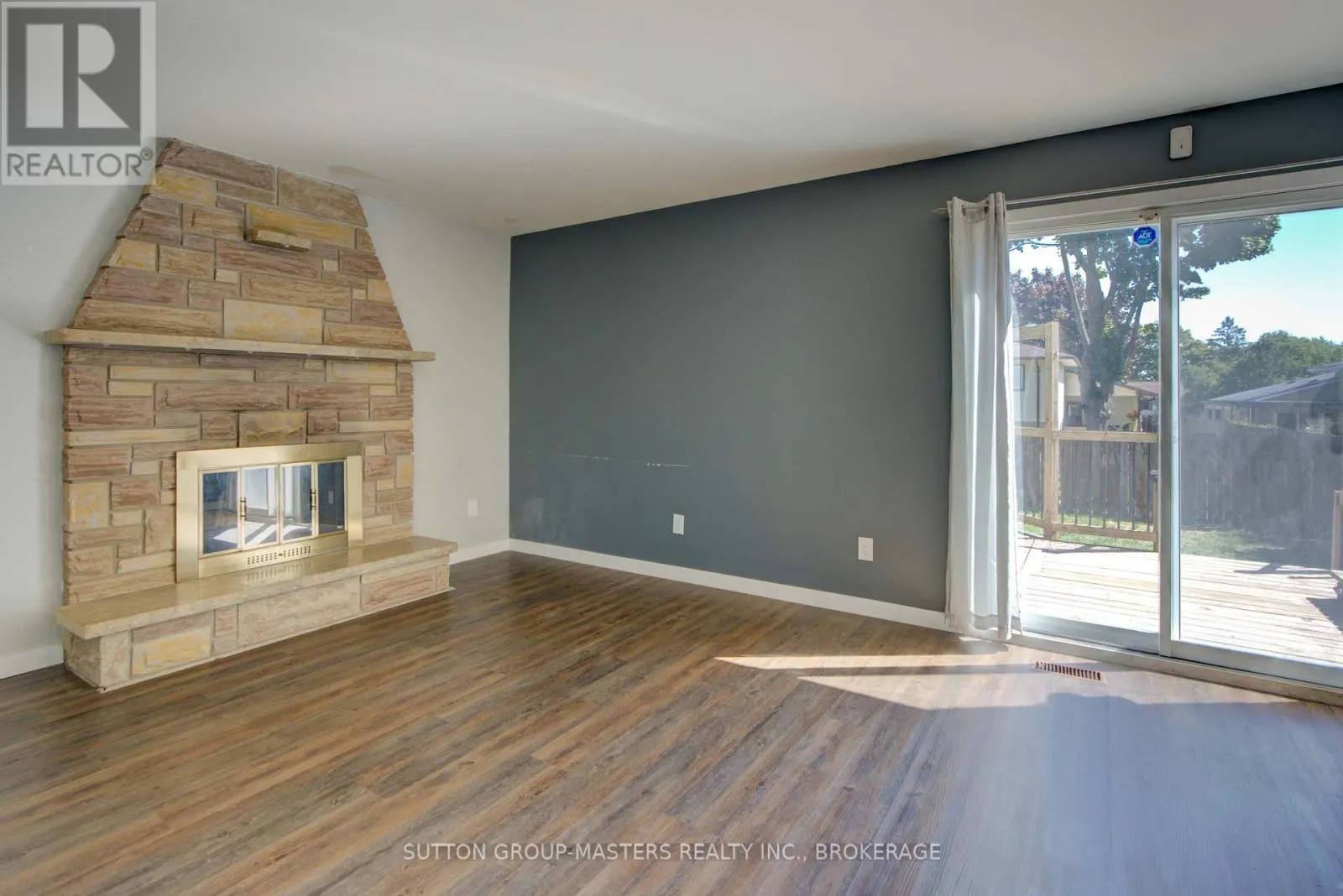 846 SANDRINGHAM PLACE