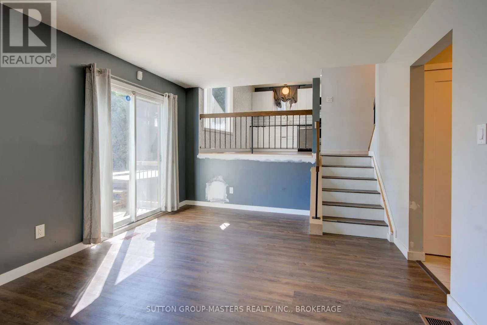 846 SANDRINGHAM PLACE