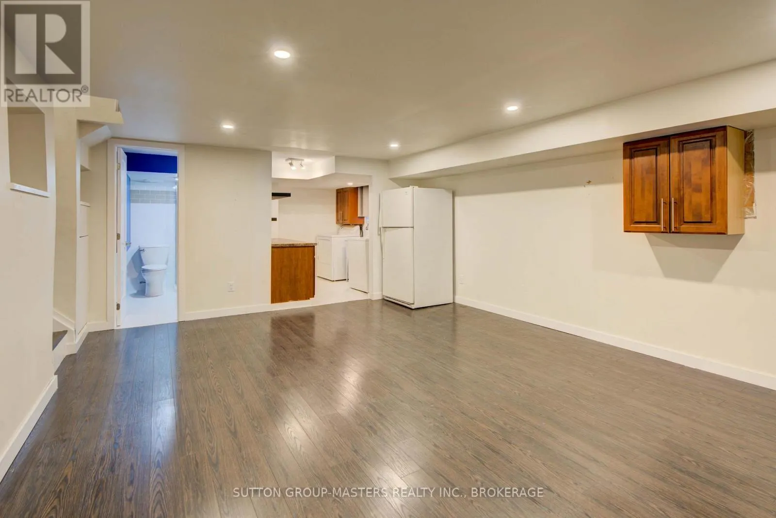 846 SANDRINGHAM PLACE