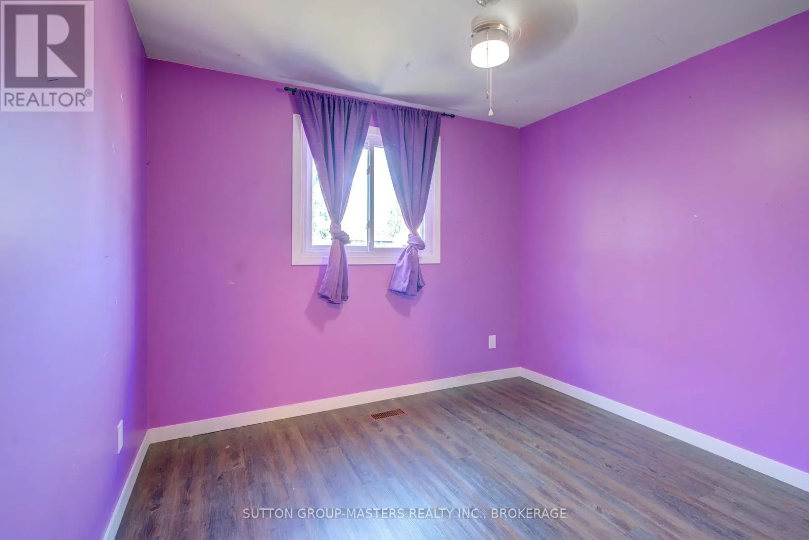 846 SANDRINGHAM PLACE