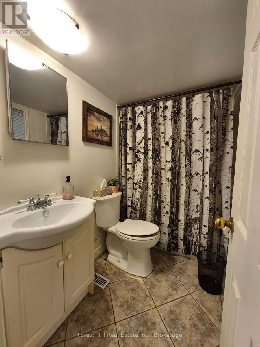 77 JAMES BAY JUNCTION ROAD S