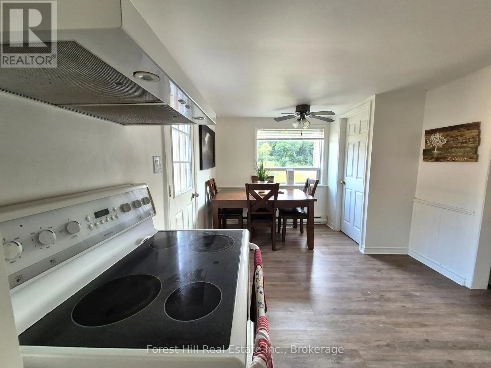 77 JAMES BAY JUNCTION ROAD S