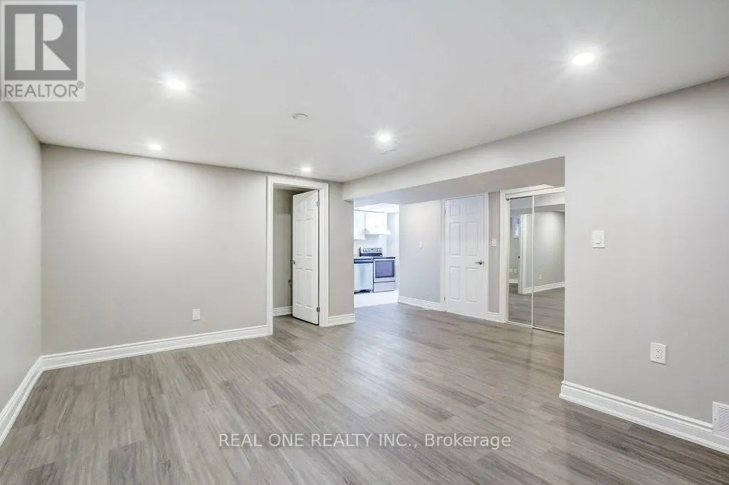 LOWER - 180 MANNING AVENUE