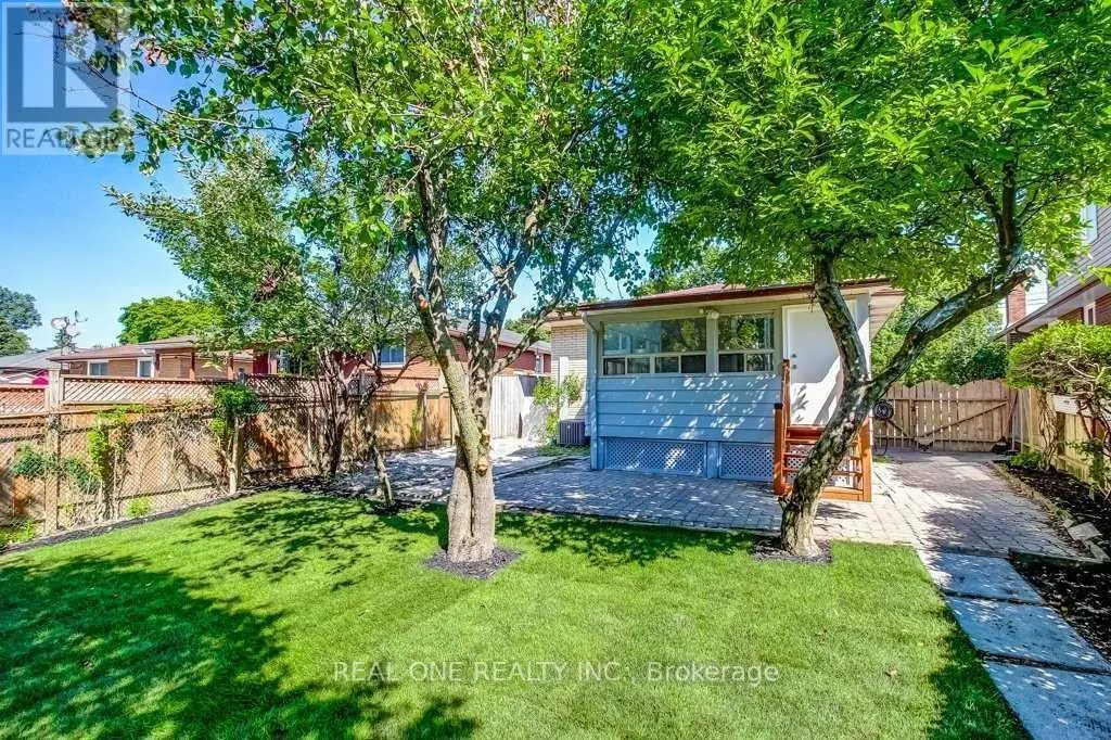 LOWER - 180 MANNING AVENUE