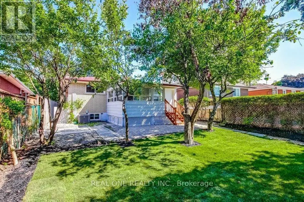LOWER - 180 MANNING AVENUE