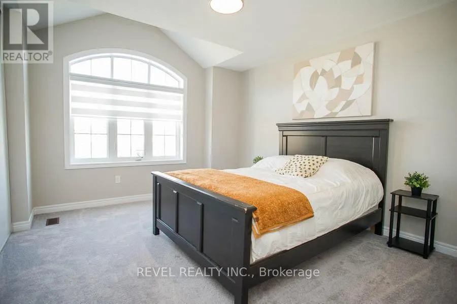 2 ATTLEBERY CRESCENT