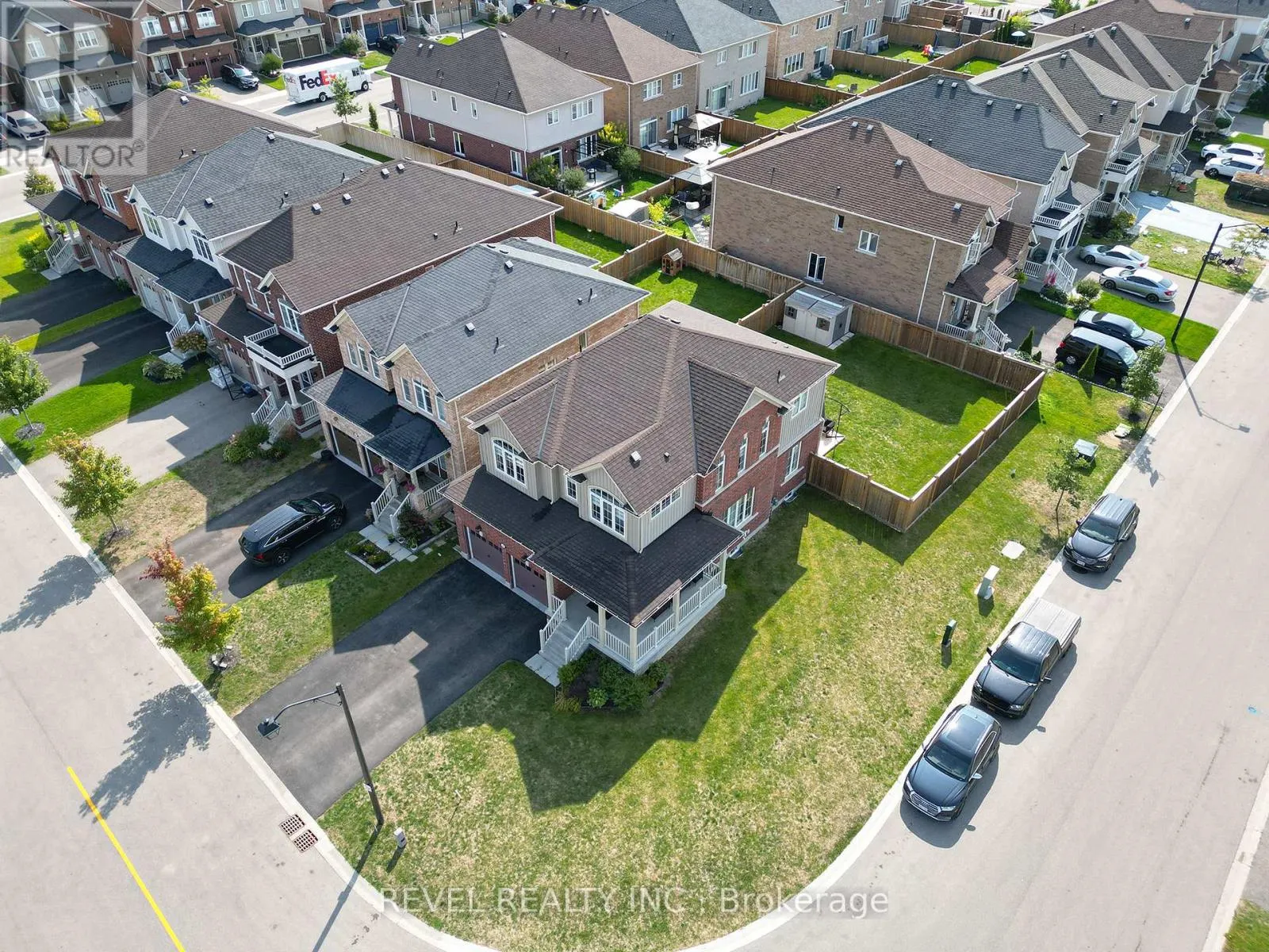 2 ATTLEBERY CRESCENT