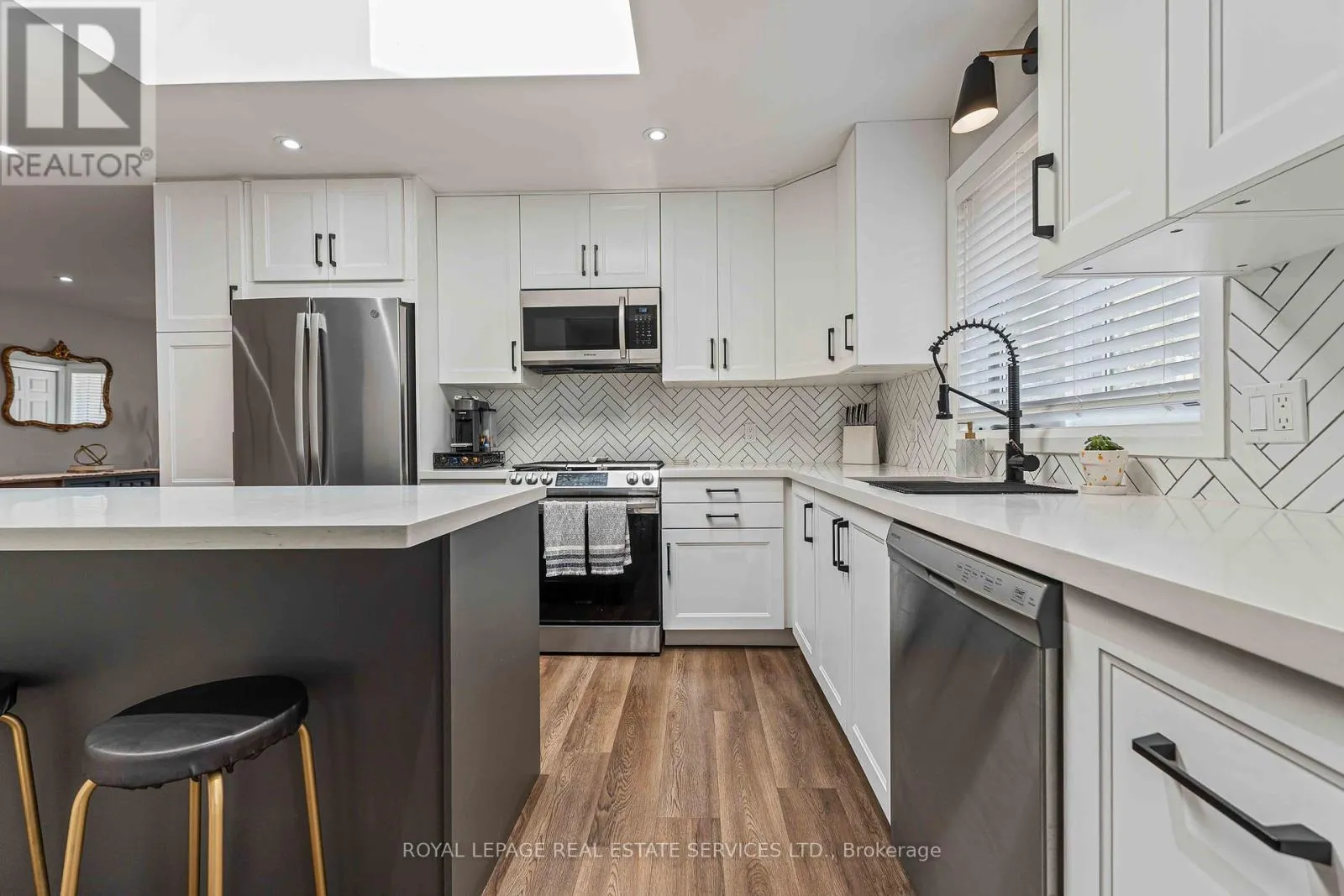 27 CARTIER DRIVE