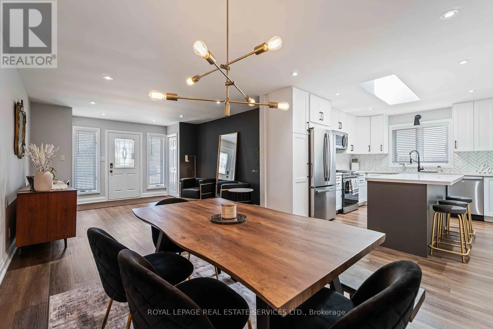27 CARTIER DRIVE