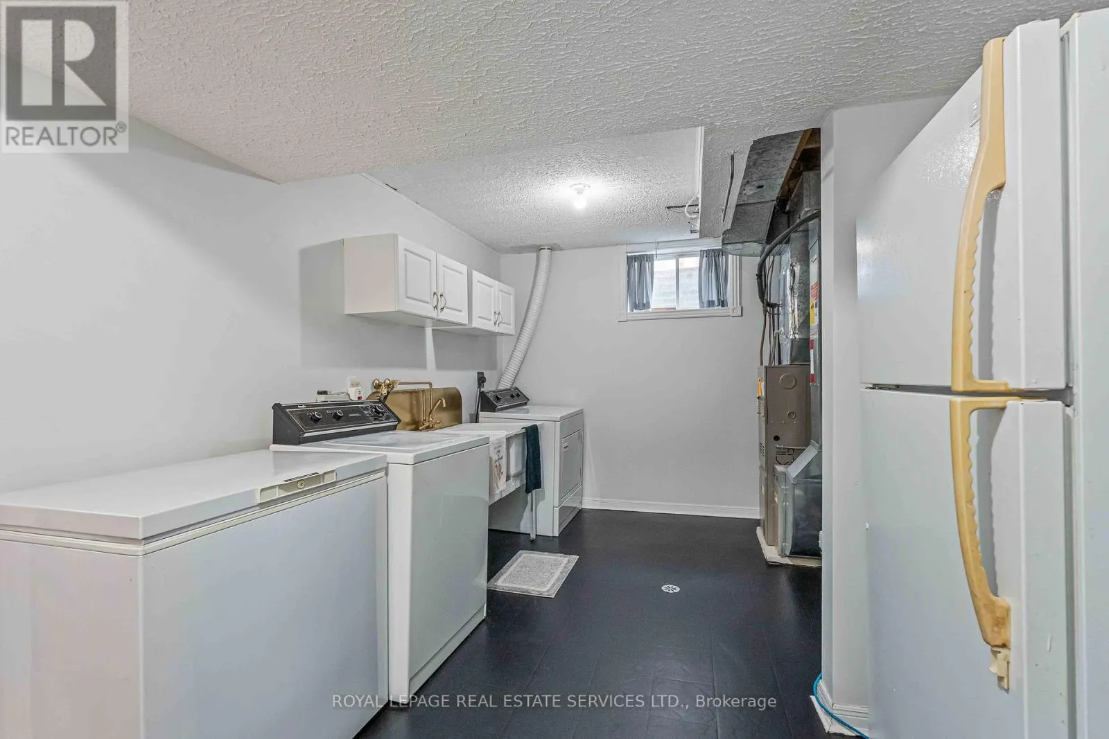 27 CARTIER DRIVE