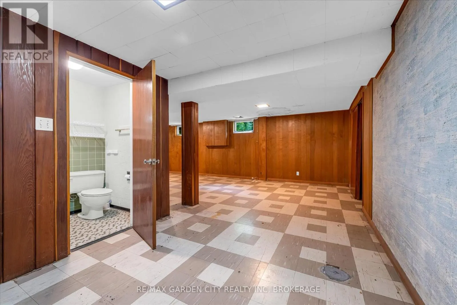 3 ALLANDALE DRIVE