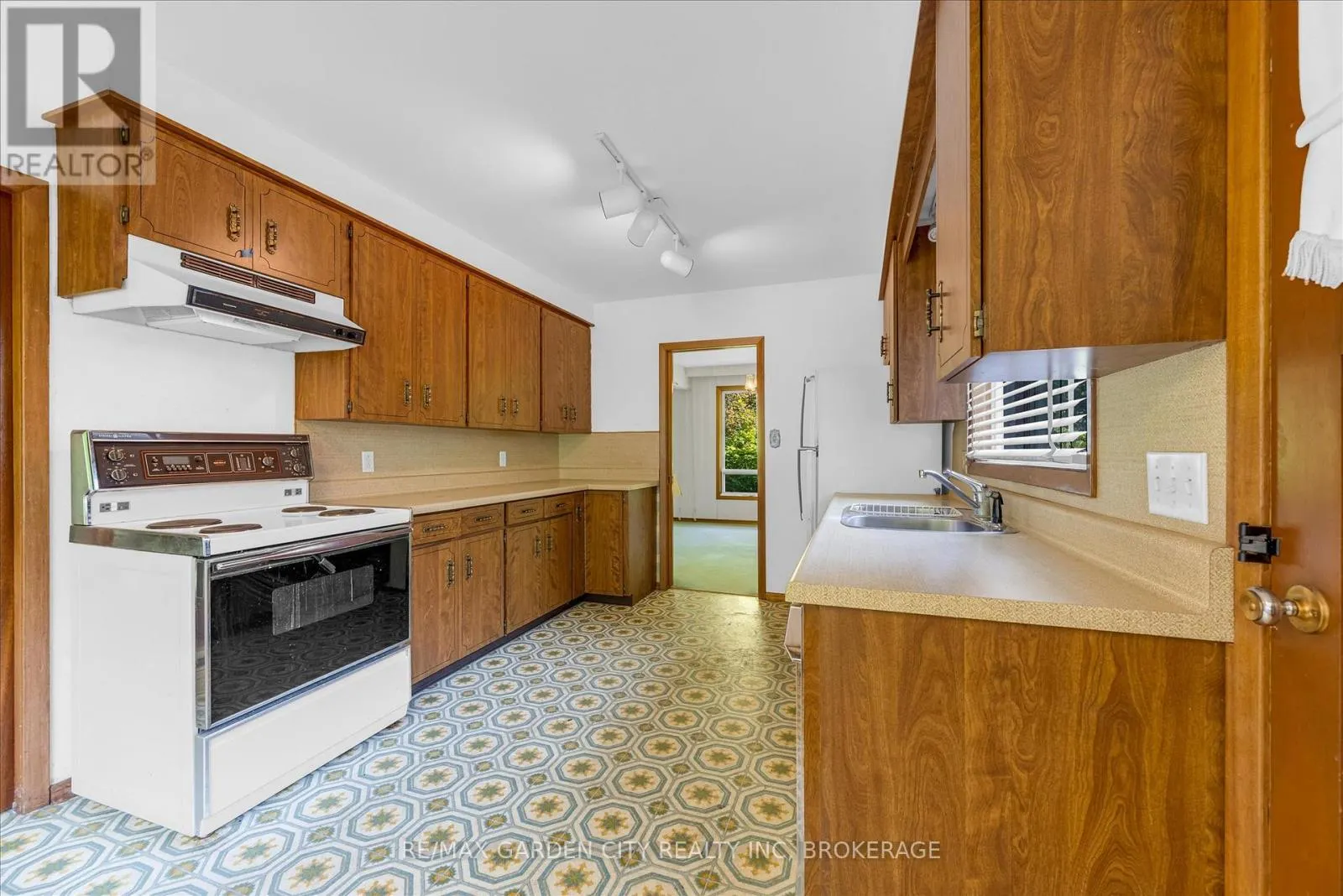 3 ALLANDALE DRIVE