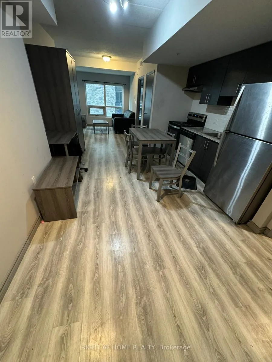 108 - 275 LARCH STREET