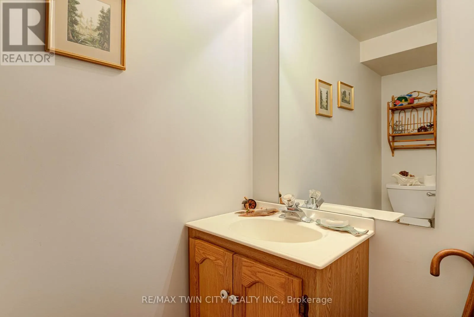 12 - 523 BEECHWOOD DRIVE