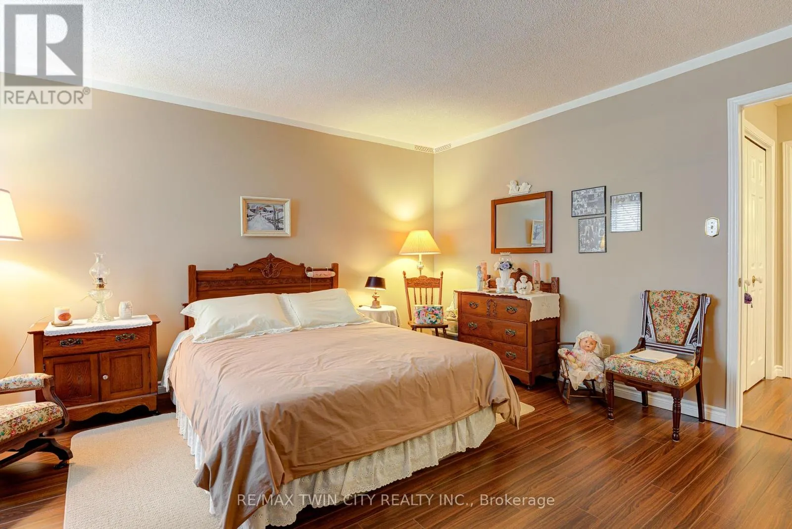 12 - 523 BEECHWOOD DRIVE