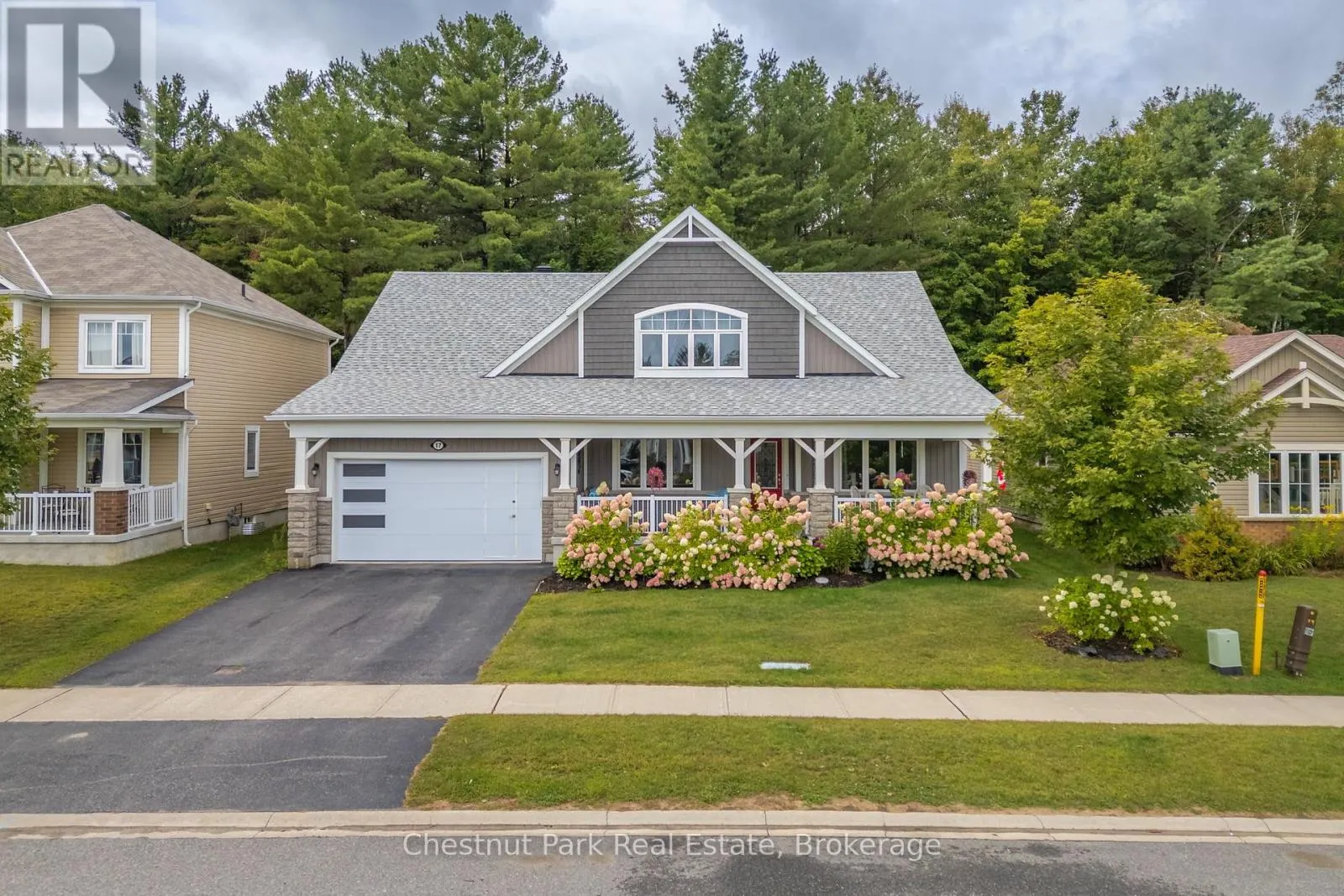 17 WINDSONG CRESCENT