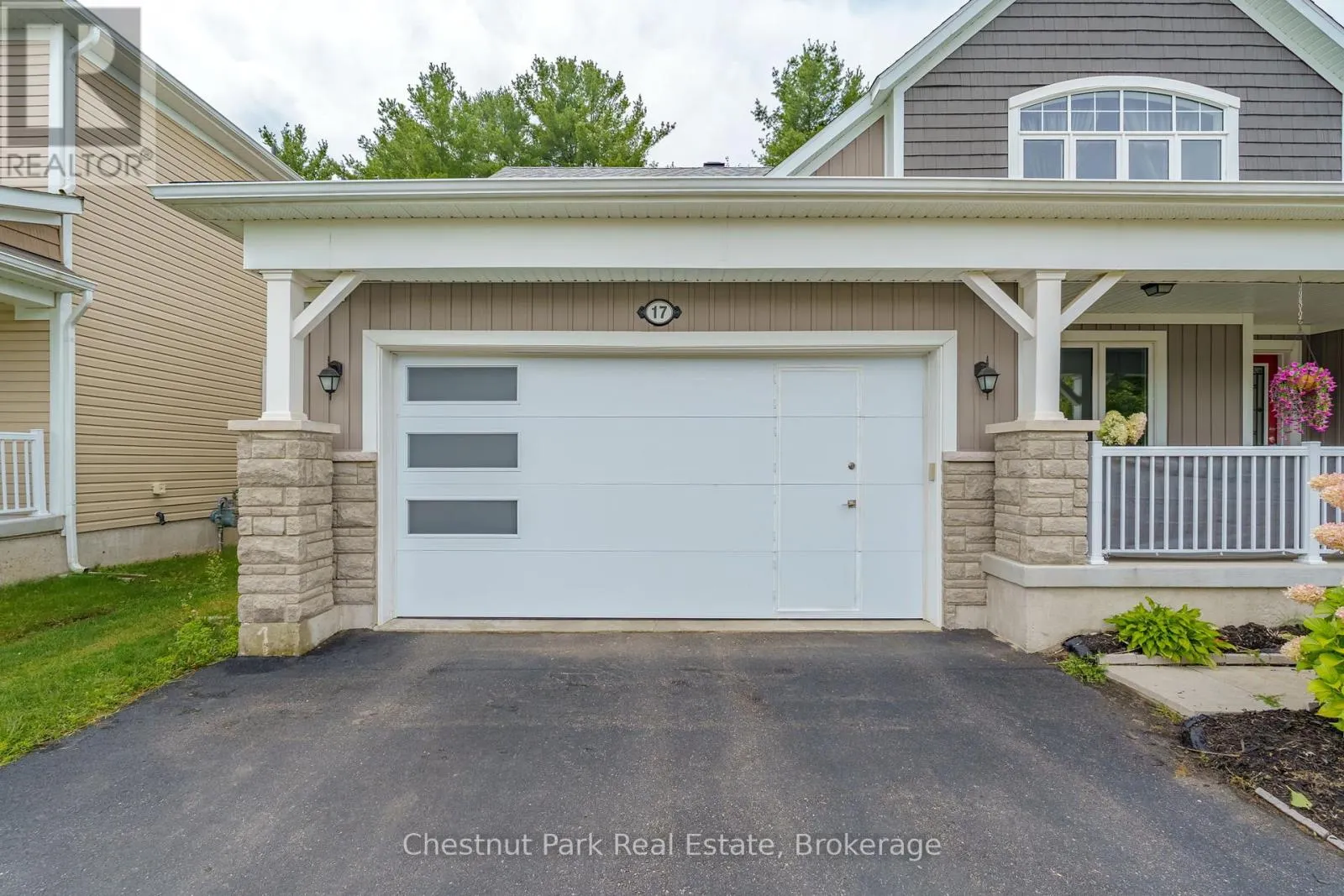 17 WINDSONG CRESCENT