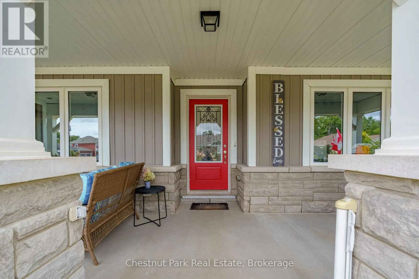 17 WINDSONG CRESCENT