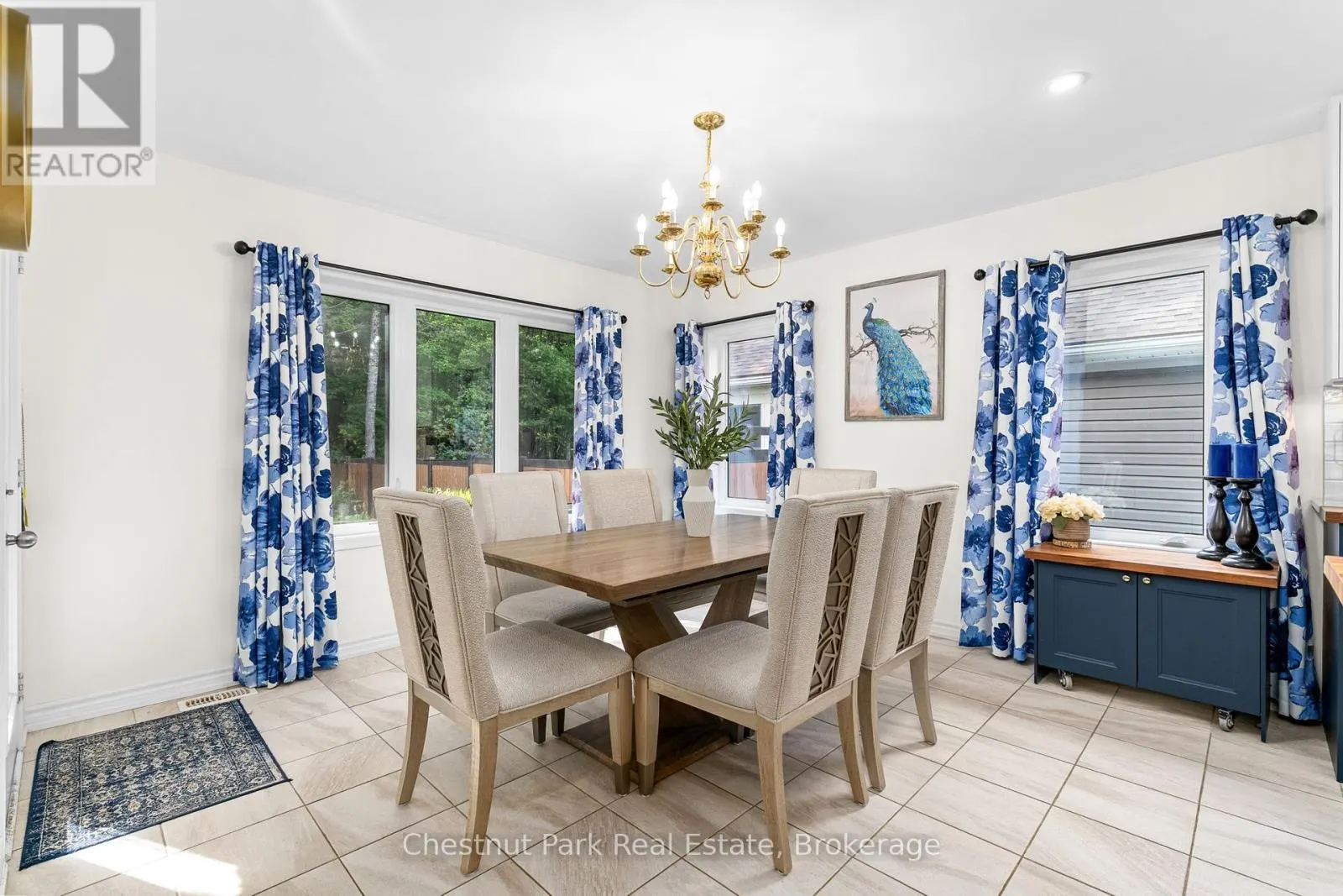 17 WINDSONG CRESCENT