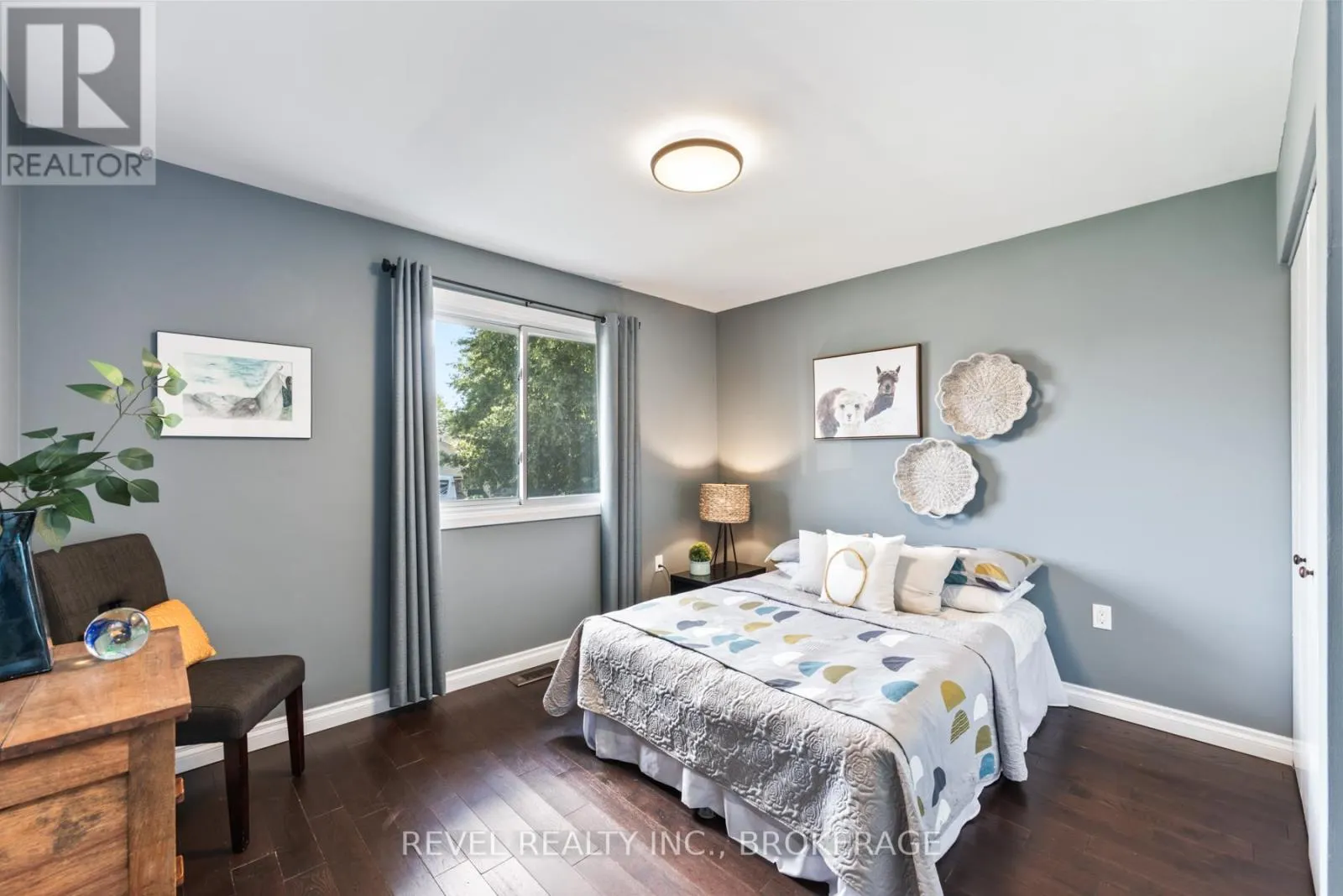 367 CARRIE CRESCENT