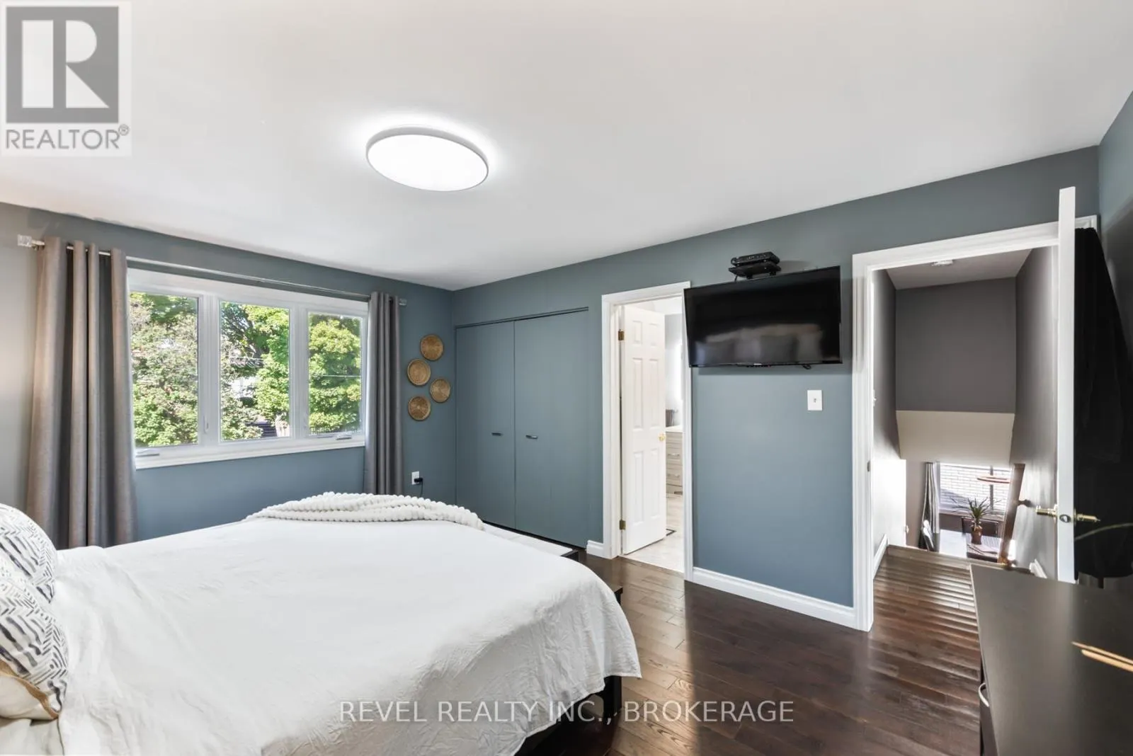 367 CARRIE CRESCENT