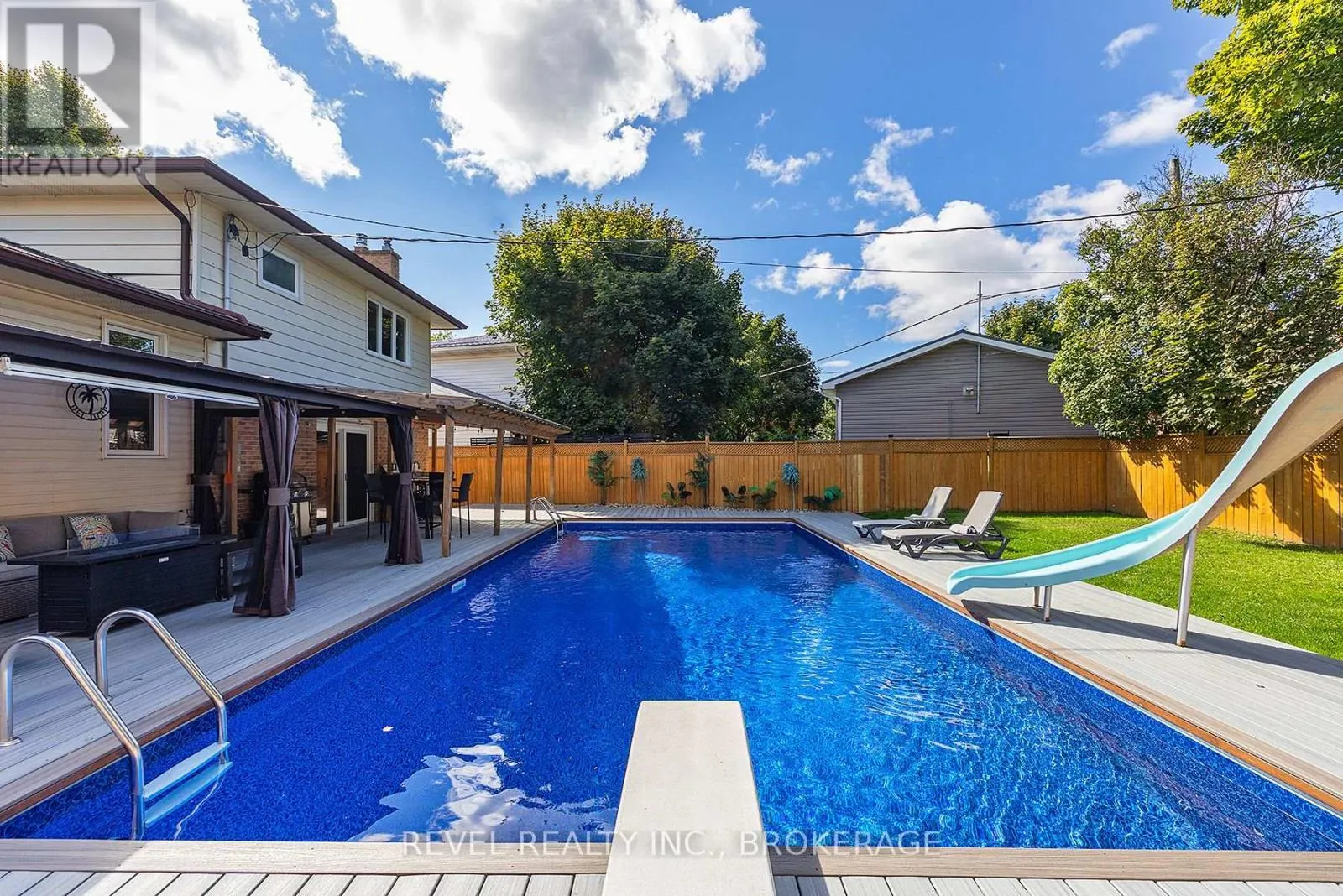 367 CARRIE CRESCENT