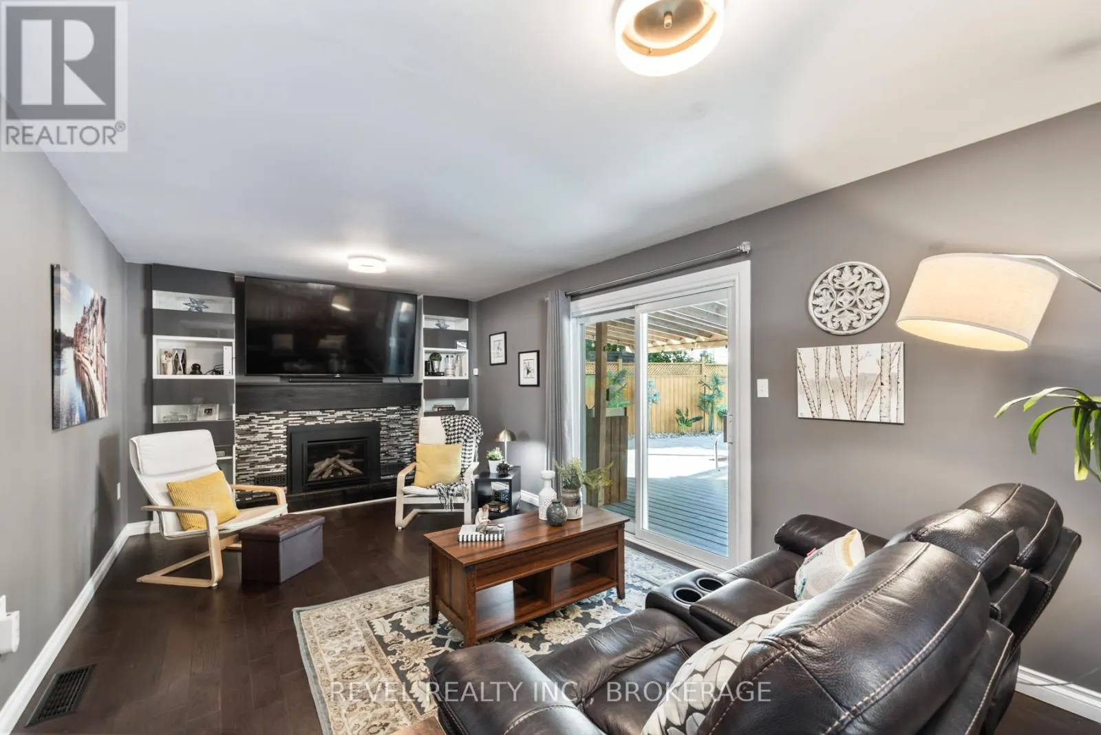 367 CARRIE CRESCENT