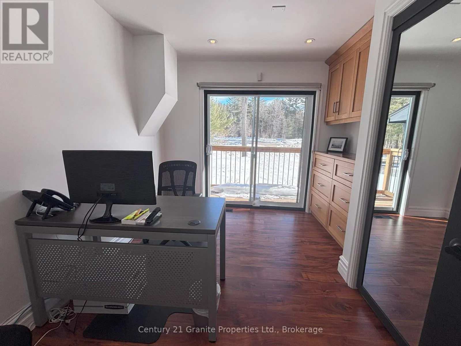 4 BARTLETT DRIVE