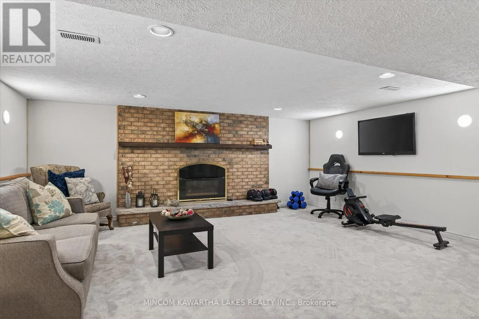 200 KILDEER LANE