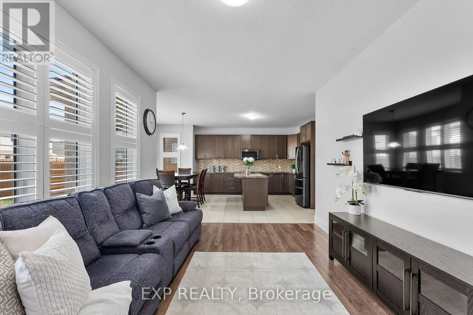 85 SUNSET WAY