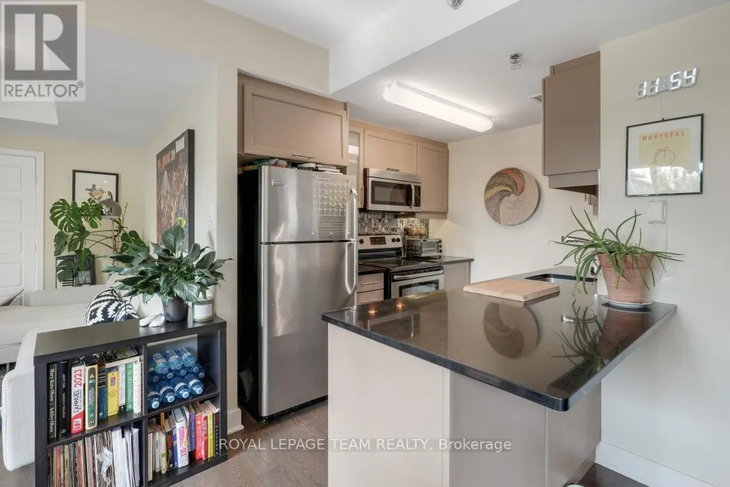 324 - 300C LETT STREET